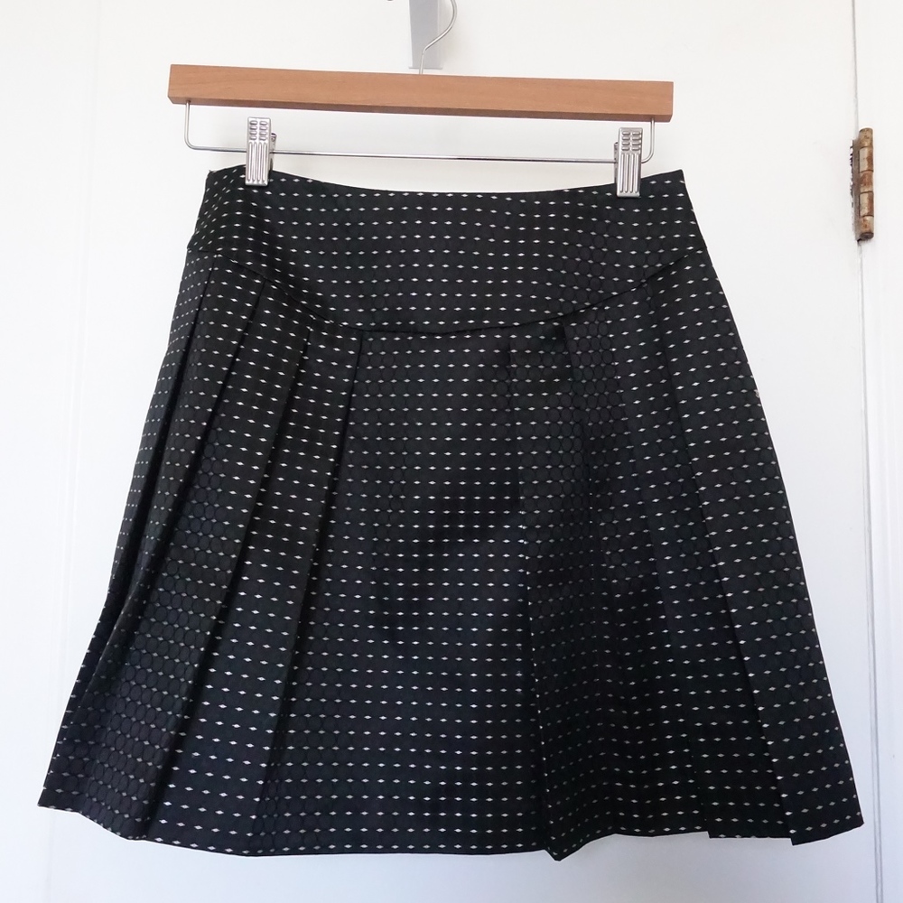 Original Penguin brand black/silver skirt size 4 - Picture 2 of 3